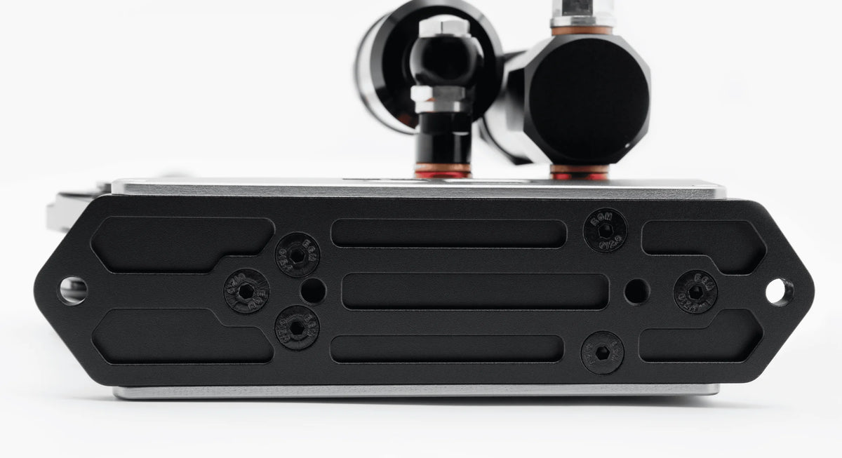 SIMAGIC TB‑RS — détail du frein à main hydraulique